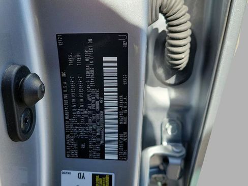 Used 2022 Toyota Corolla Cross L image 29