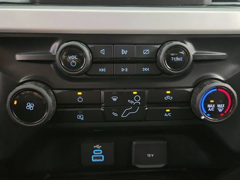 Used 2024 Ford F350 XLT w/ FX4 Off-Road Package AWD/4WD image 15
