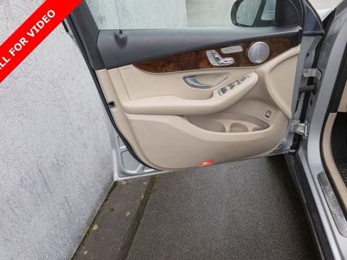 Used 2019 Mercedes-Benz GLC 300 4MATIC Coupe image 14