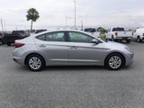 Used 2020 Hyundai Elantra SE image 3