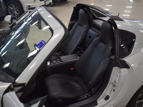 Used 2018 MAZDA MX-5 Miata RF Grand Touring image 33