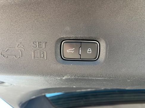 Used 2025 Ford Expedition Max Platinum AWD/4WD image 18