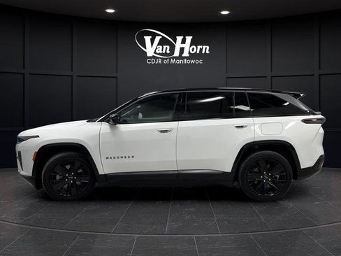 Used 2024 Jeep Wagoneer Launch Edition image 13