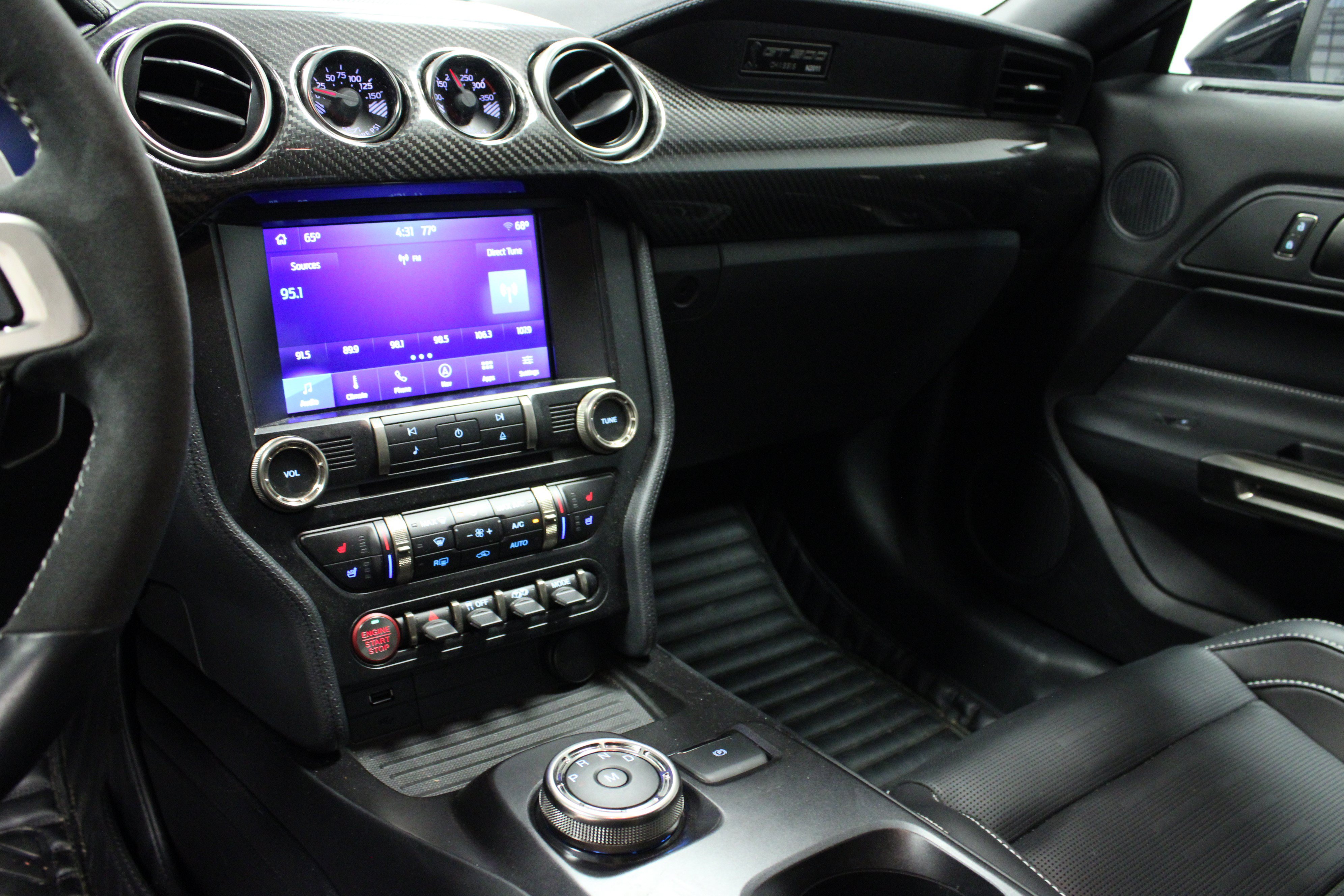 Used 2022 Ford Mustang Shelby GT500 w/ Technology Package RWD image 17