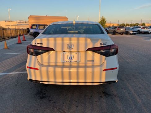 Used 2026 Honda Civic Sport Touring image 5