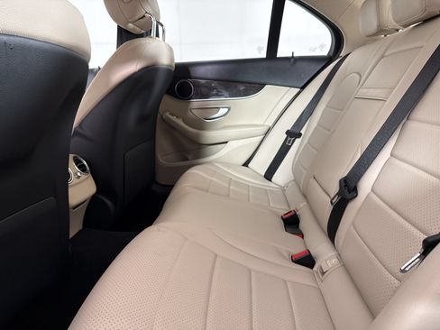Used 2018 Mercedes-Benz C 300 Sedan w/ Premium Package image 21