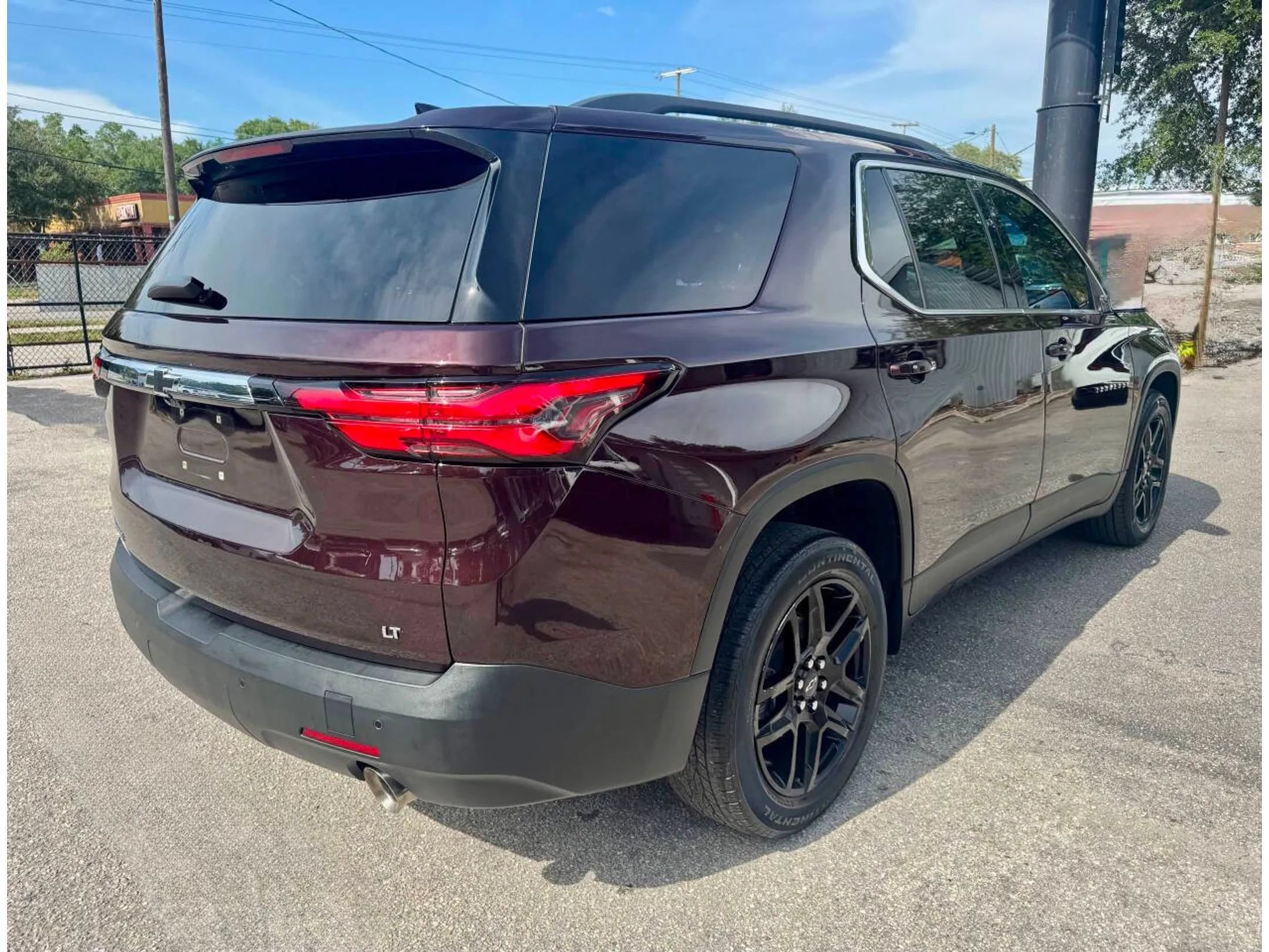 Used 2022 Chevrolet Traverse LT FWD image 10