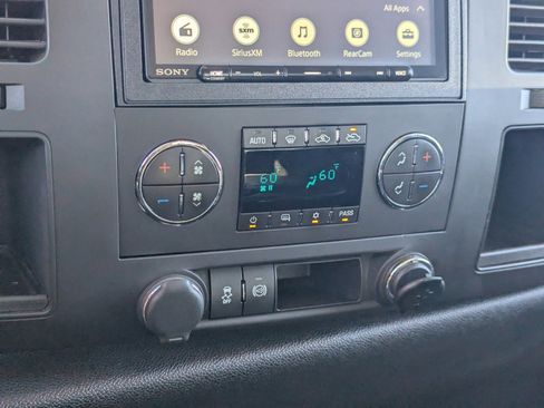 Used 2012 GMC Sierra 2500 SLE w/ SLE Preferred Package image 28