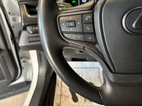 Used 2022 Lexus UX 250h w/ Premium Package AWD/4WD image 11