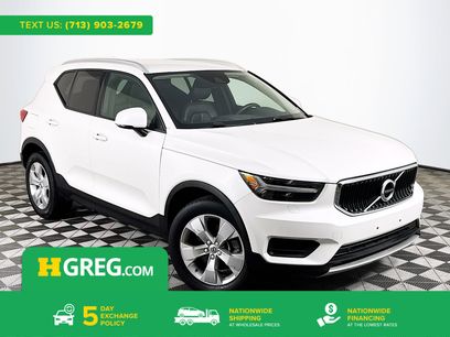 Used 2022 Volvo XC40 T5 Momentum