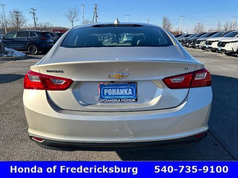 Used 2016 Chevrolet Malibu LT w/ Leather Package image 5