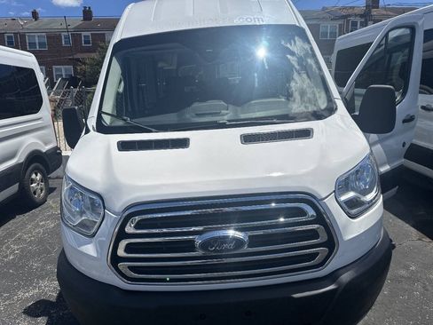Used 2017 Ford Transit 350 XLT RWD image 1