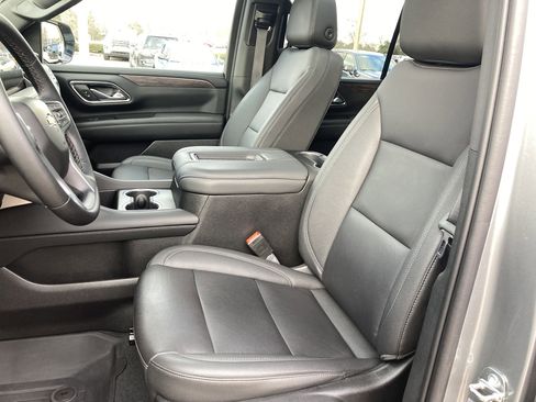 Used 2023 Chevrolet Tahoe LT w/ Luxury Package image 11