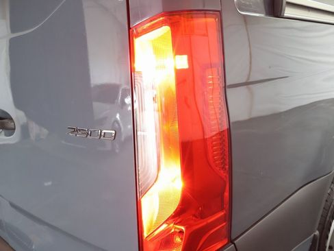 Used 2019 Mercedes-Benz Sprinter 144 image 25