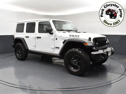 Used 2025 Jeep Wrangler Unlimited Sport AWD/4WD image 1