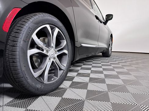 New 2026 Chrysler Pacifica Pinnacle image 15