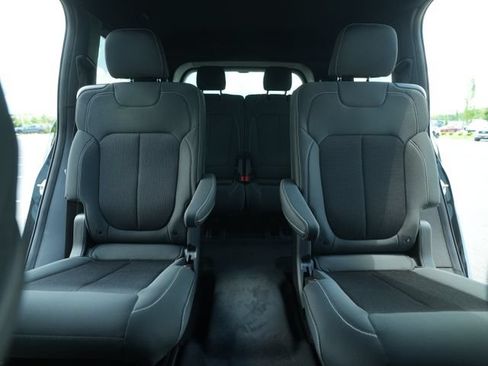 New 2026 Jeep Grand Cherokee L Laredo w/ MOPAR Finishing Package AWD/4WD image 38