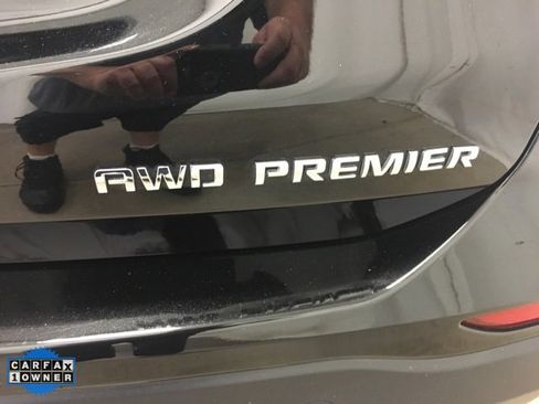 Used 2024 Chevrolet Equinox Premier image 13