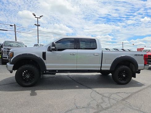 Used 2020 Ford F250 Lariat AWD/4WD image 3