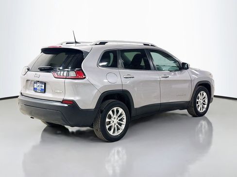 Used 2019 Jeep Cherokee Latitude w/ Popular Appearance Group image 8