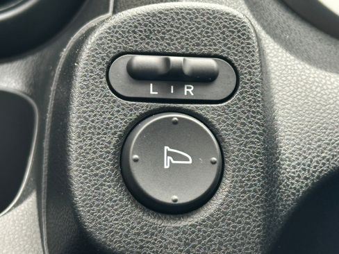 Used 2013 Honda Fit image 29