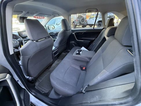 Used 2019 Toyota RAV4 LE image 16