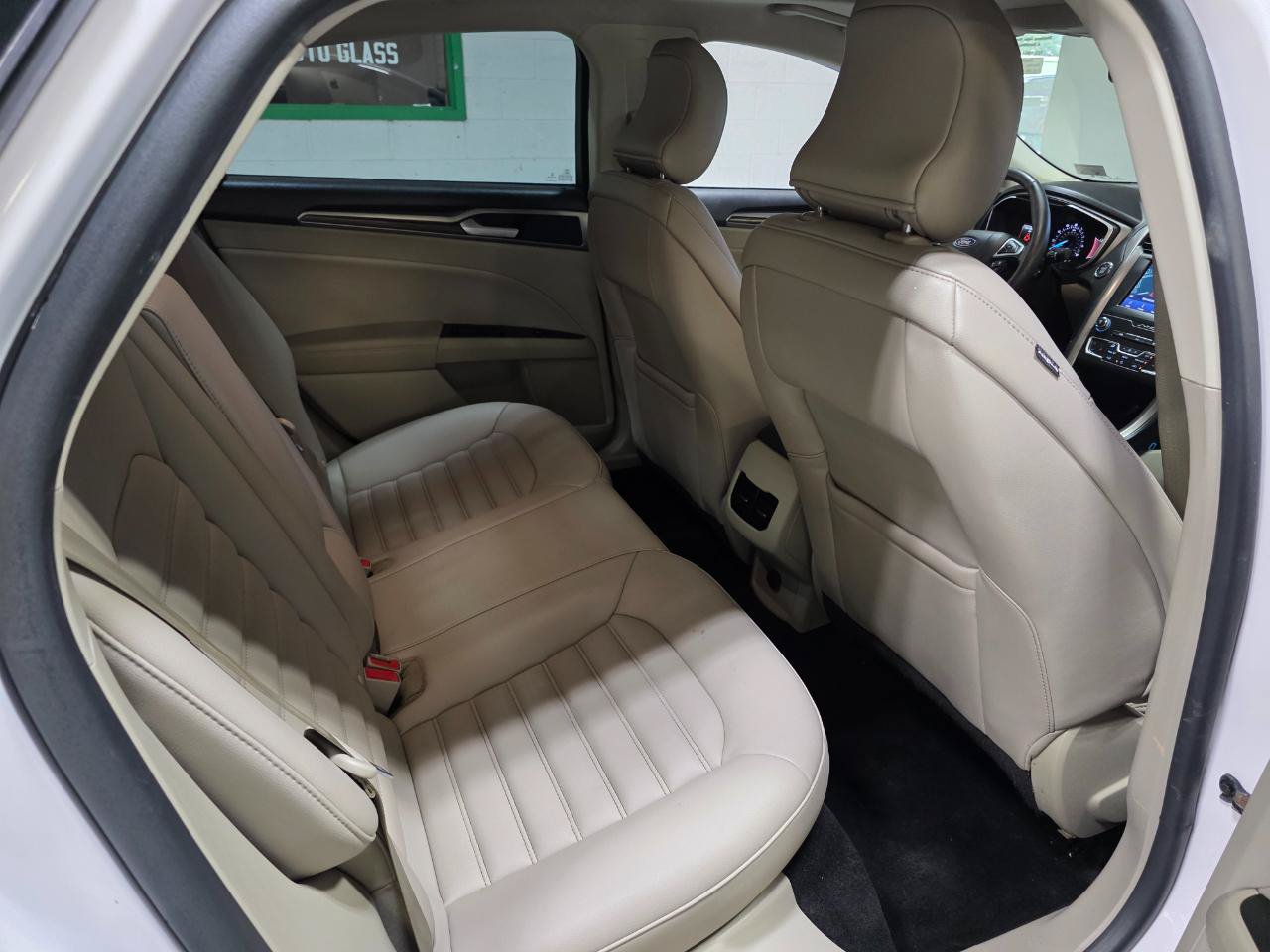 Used 2019 Ford Fusion SEL FWD image 22
