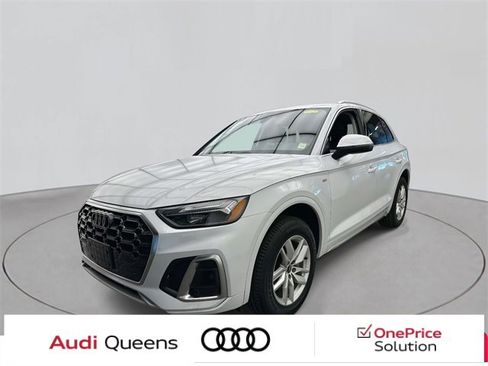 Certified 2023 Audi Q5 2.0T Premium w/ Convenience Package image 1