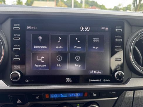 Used 2021 Toyota Tacoma TRD Sport w/ TRD Premium Sport Package AWD/4WD image 25