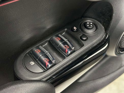 Used 2024 MINI Cooper S w/ Signature Upholstery Package FWD image 19