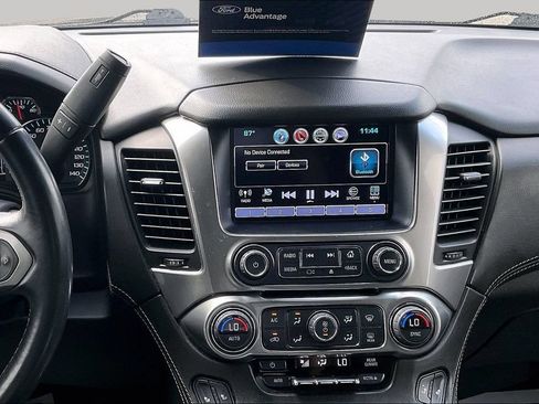 Used 2019 Chevrolet Suburban LT RWD image 6