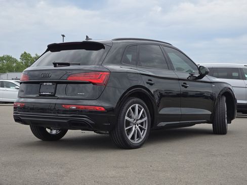 Certified 2023 Audi Q5 e Premium Plus w/ Premium Plus Package AWD/4WD image 7