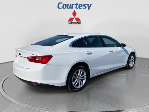 Used 2018 Chevrolet Malibu LT w/ LPO, Convenience Package 2 FWD image 6