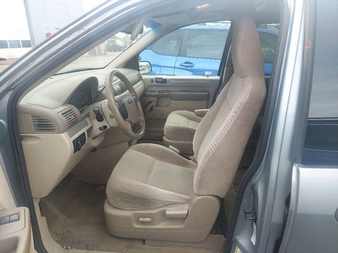 Used 2007 Ford Freestar SE FWD image 2