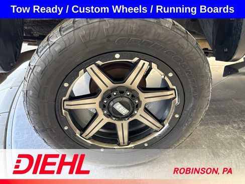 Used 2019 Toyota Tacoma SR5 RWD image 8