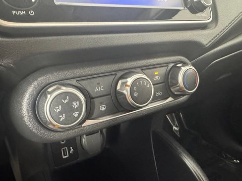 Used 2025 Nissan Versa S w/ S Plus Package FWD image 21