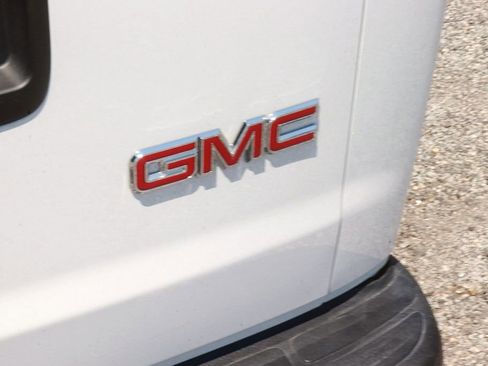 Used 2025 GMC Savana 2500 w/ Driver Convenience Package RWD image 8