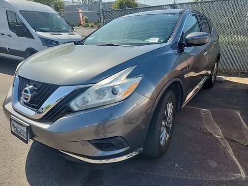 Used 2016 Nissan Murano S image 4