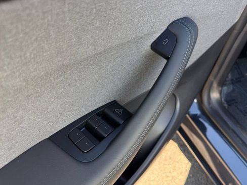 Used 2026 Tesla Model Y 2WD image 14