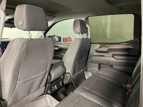 Used 2023 Chevrolet Silverado 1500 LT Trail Boss AWD/4WD image 15