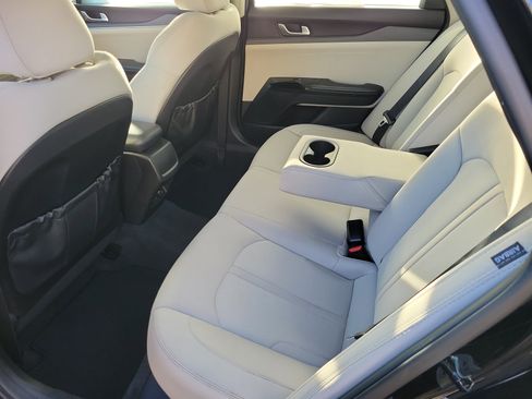 Used 2022 Kia K5 LXS image 11