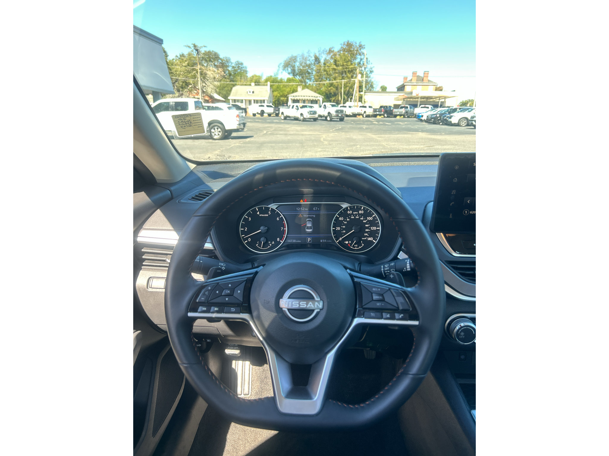Used 2026 Nissan Altima 2.5 SR FWD image 14