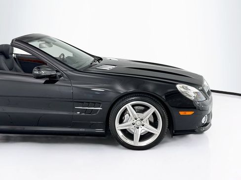 Used 2011 Mercedes-Benz SL 550 image 11