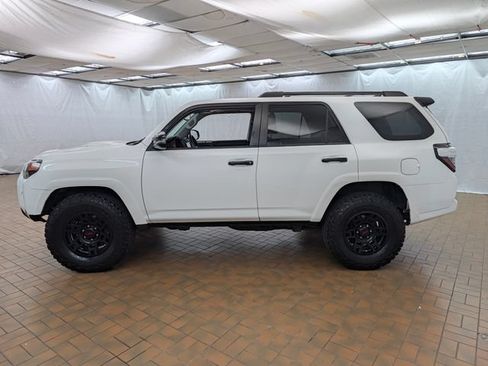 Used 2021 Toyota 4Runner Venture w/ Moonroof Package AWD/4WD image 3