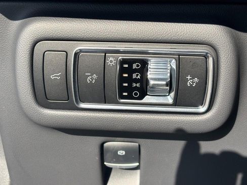 New 2026 Lincoln Nautilus Reserve w/ Jet Appearance Package image 18