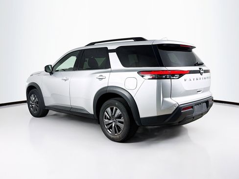 Used 2025 Nissan Pathfinder SV FWD image 30
