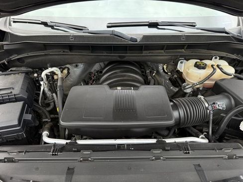 Used 2024 Chevrolet Tahoe Z71 w/ Luxury Package image 34