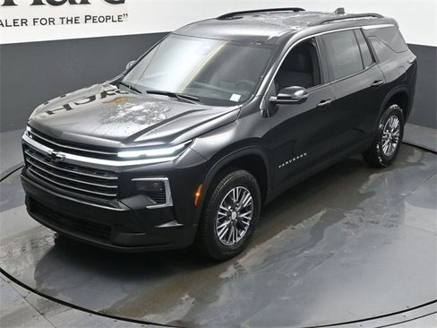 New 2026 Chevrolet Traverse LT w/ Driver Confidence Package image 24