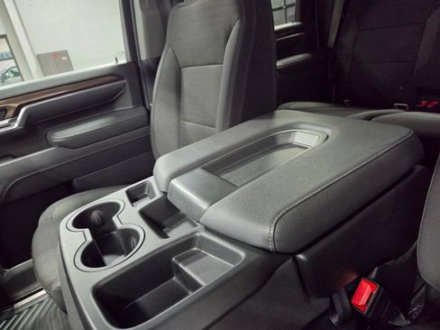 Used 2025 Chevrolet Silverado 2500 LT w/ Convenience Package AWD/4WD image 44
