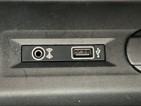 Used 2018 Volkswagen Atlas SEL FWD image 18